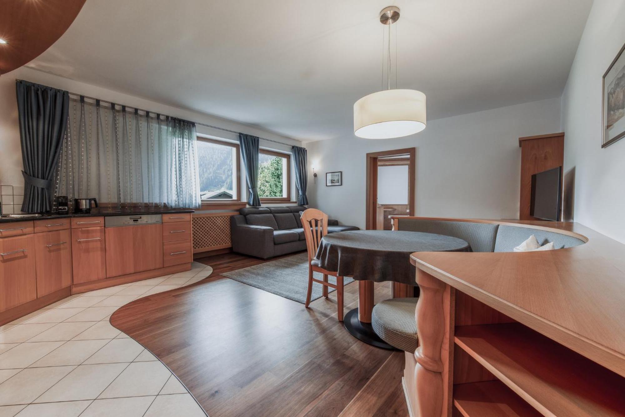 Apartments Sunela Сельва-ді-Валь-Гардена Екстер'єр фото
