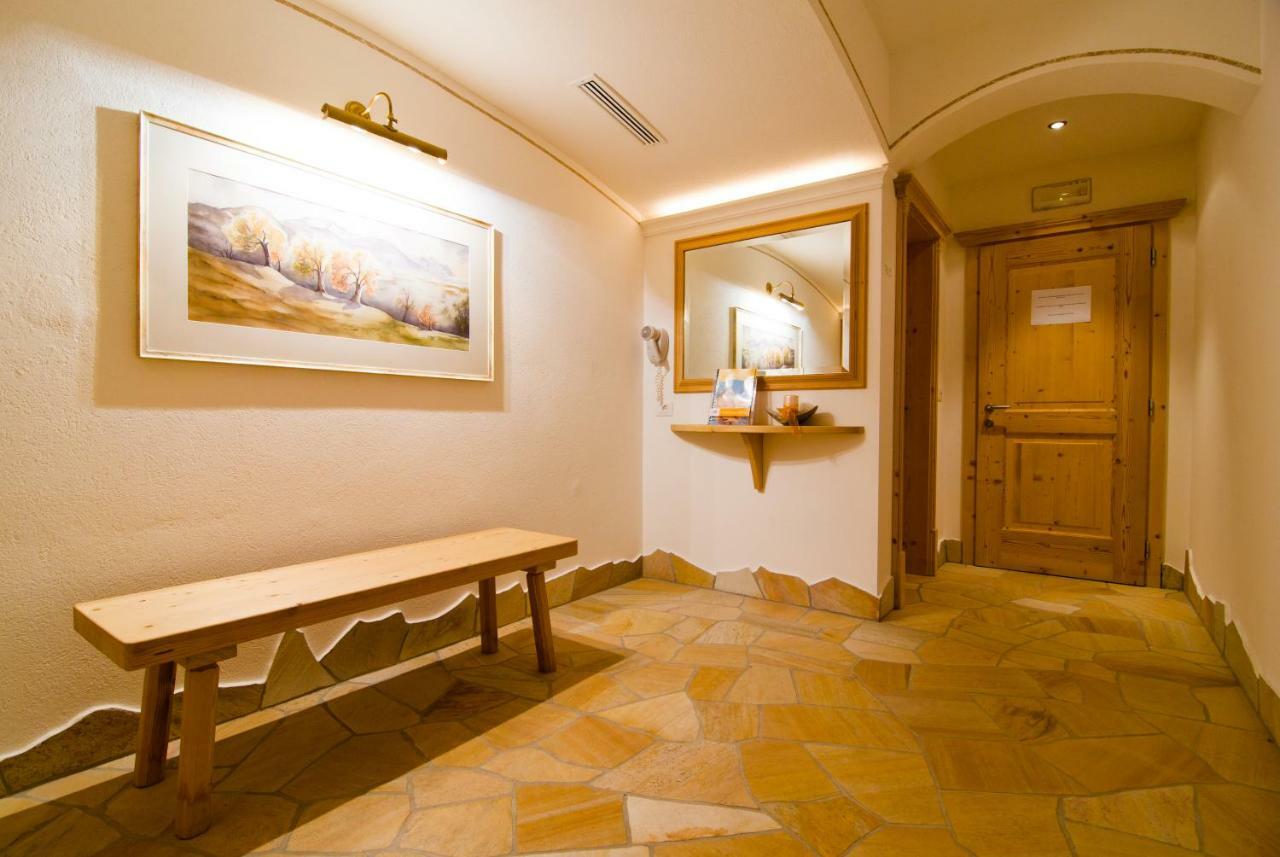 Apartments Sunela Сельва-ді-Валь-Гардена Екстер'єр фото